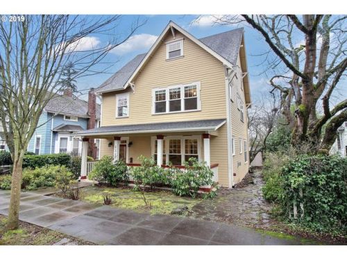 1117 53rd Ave, Portland, OR 97215-2644