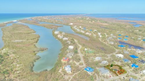 1813 Long Pt Ln, Sanibel FL 33957-2423 exterior