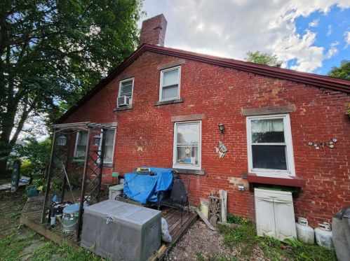 415 Smith Ave, Hermitage, PA 16146-0032
