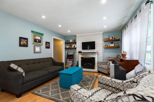 26 Beacham Rd, Rhinebeck NY  12572-3001 exterior