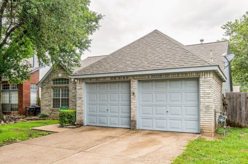 4749 Waterway Dr, Fort Worth, TX 76137-1533