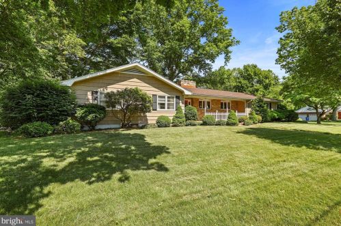 568 Countess Dr, Yardley PA 19067-4616 exterior