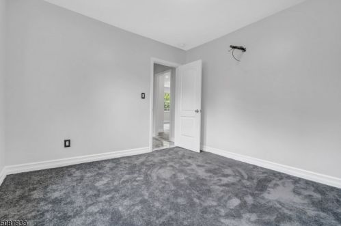 16 Dayton Cres, Bernardsville NJ  07924-2704 exterior