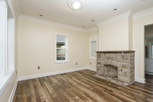 212 4th St, Mc Donald PA  15057-1115 exterior