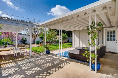 3625 Morlan St, San Diego CA 92117-1038 exterior