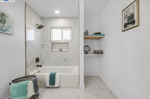 7769 Deervale Ct, Pleasanton CA  94568-1016 exterior