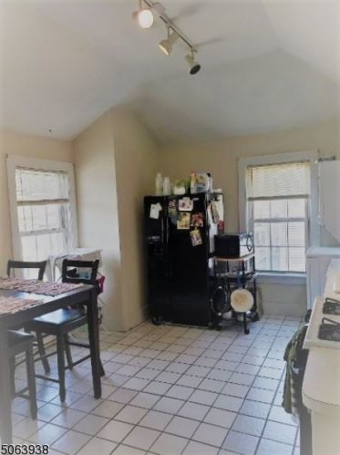 73 Early St, Morristown NJ  07960-3812 exterior