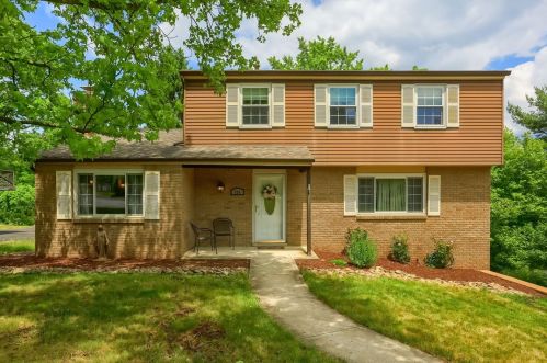 731 Blue Ridge Rd, Pittsburgh, PA 15239-2848