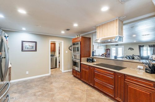 5752 Monte Cristo Ave, Glendale AZ 85306-2230 exterior