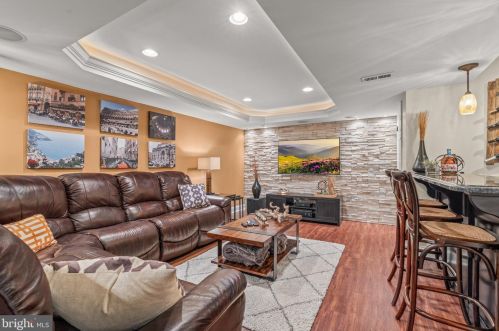 224 Shelly Dr, Collegeville PA  19426-2667 exterior