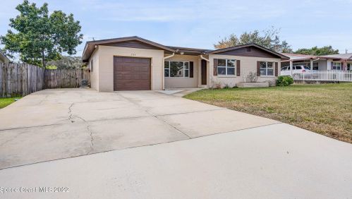 795 Glade Rd, Titusville, FL 32780-6451