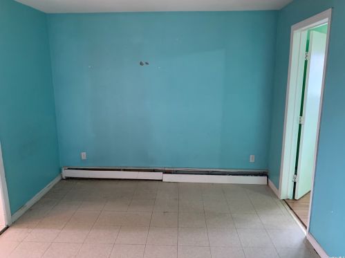 632 Roman Ave, Westbury NY  11590-3548 exterior