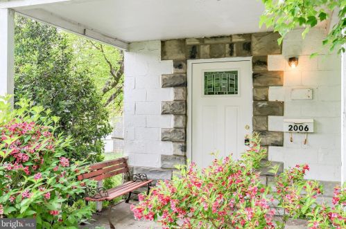 2006 Carlisle Rd, Camp Hill, PA 17011-5912