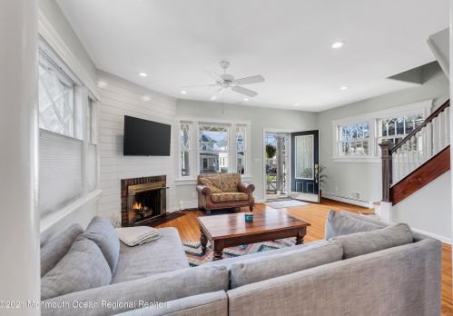 119 Pearl St, Tinton Falls NJ  07701-1522 exterior