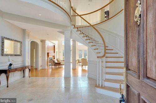 3305 Breidablik Dr, Wilmington, DE 19807-1924