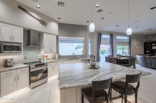 4753 Fallen Leaf Ln, Glendale AZ  85310-3006 exterior