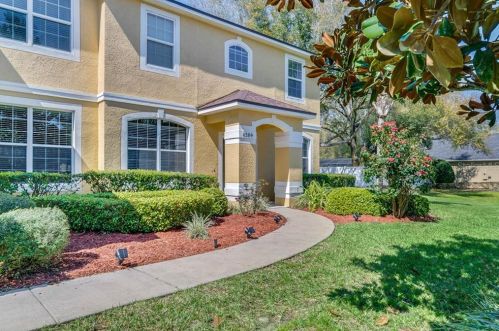 8254 Emerald Forest Ct, Sanford, FL 32771-8100