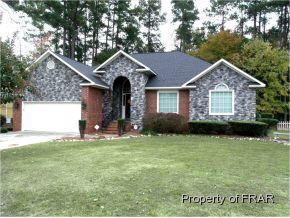 2893 Delaware Dr, Fayetteville NC  28304-3703 exterior