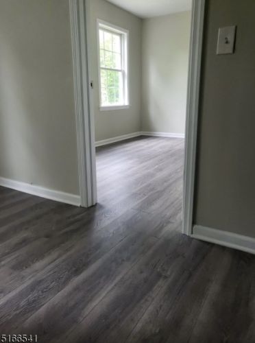 18 Berry Ln, West Milford NJ  07480-3632 exterior