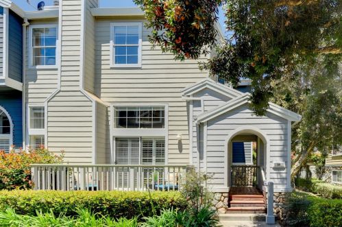 10 Breaker Ln, Redwood City, CA 94065-2828