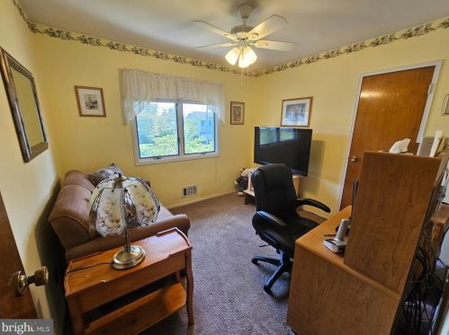 27 Brandywine Way, Trenton NJ 08690-3104 exterior