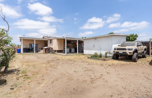 3103 Chamoune Ave, San Diego CA 92105-1803 exterior