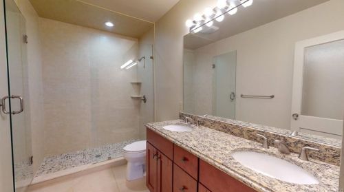 29 Lexington Ave, Waterbury CT  06710-1435 exterior