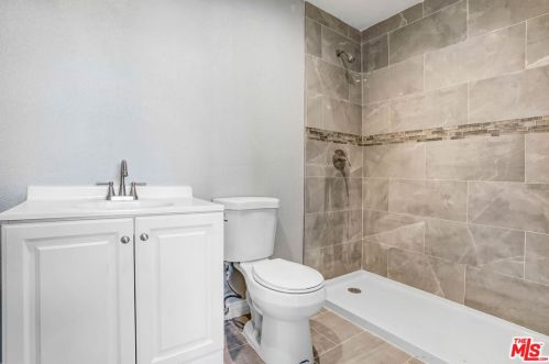 14494 Rodeo Dr, Victorville CA  92395-4162 exterior
