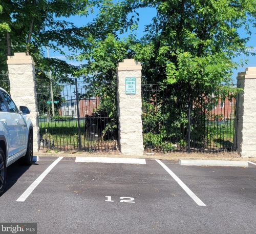 944 Eastern Ave, Washington DC  20019-7074 exterior