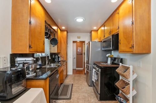 1262 Bridger St, Covina CA  91722-3512 exterior