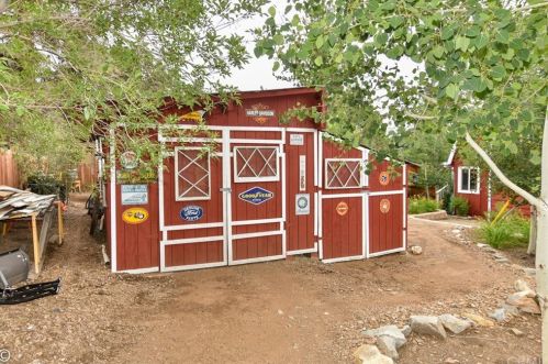 1063 H Ln, Big Bear City CA  92314-9693 exterior