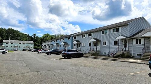 236 East St, Plainville, CT 06062-2968