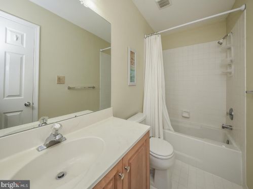 167 Meadow View Ln, Lansdale PA  19446-5930 exterior