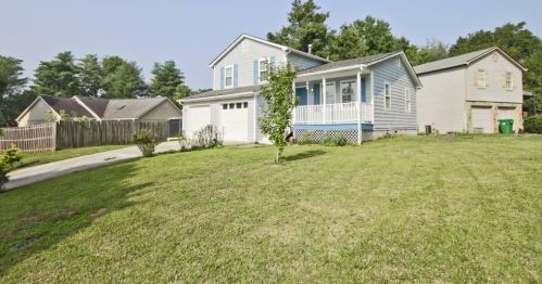 779 Arbor Hill Dr, Stone Mountain, GA 30088-2366