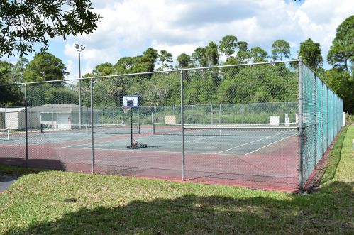 29 Lake Vista Trl, Fort Pierce, FL 34952-1503