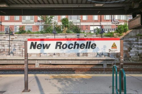 52 Webster Ave, New Rochelle NY  10801-6915 exterior