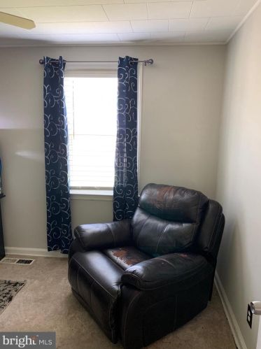 413 Audubon Ave, West Deptford NJ  08086-2516 exterior