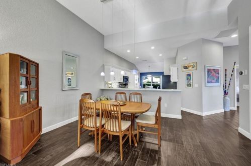 5893 Northridge Dr, Naples FL  34110-2376 exterior