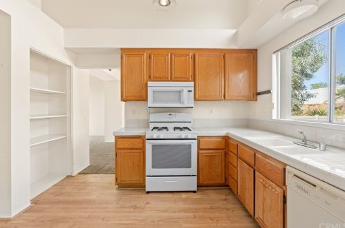 33481 Viewpoint Dr, Wildomar CA  92595-8342 exterior