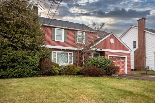 956 Mayfield Rd, Hermitage, PA 16150-1846