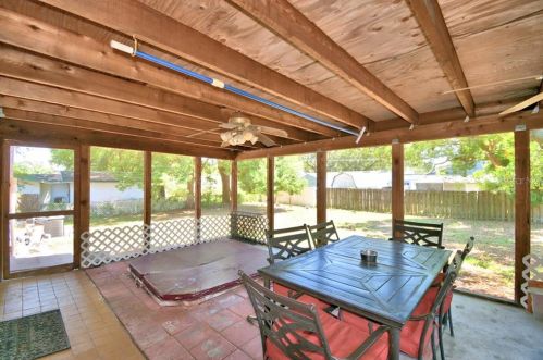 1221 Edgewater Dr, Lakeland FL  33805-4700 exterior