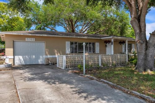5763 47th Ave, Saint Petersburg, FL 33709-3609