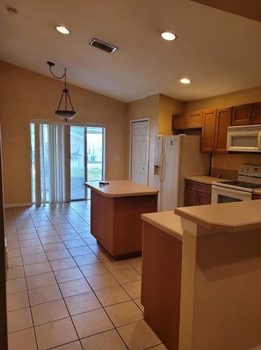 11348 Palm Island Ave, Riverview, FL 33569-2952