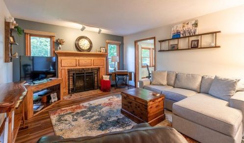 210 Pittview Rd, Pittsburgh, PA 15237-4047