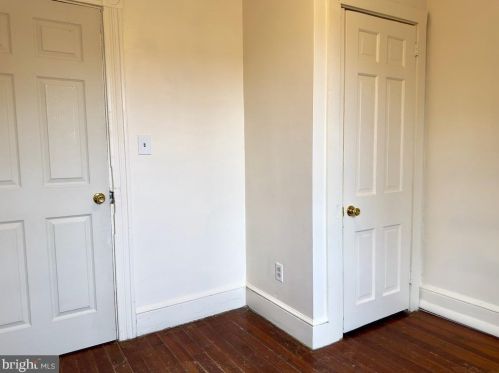 565 Pershing Ave, Lancaster PA  17602-4369 exterior