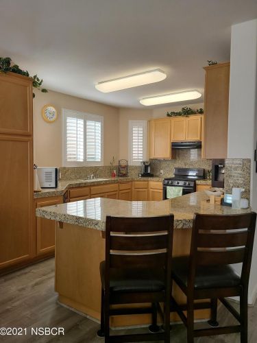 728 Damask Ct, Santa Maria CA 93458-7333 exterior