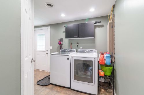 115 High St, Hebron OH  43025-9038 exterior