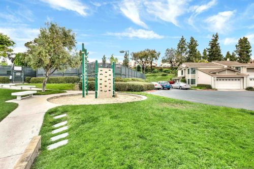 3912 Caminito Del Mar Cv, San Diego CA 92130-2519 exterior