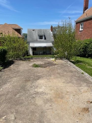 612 Wilson Ave, Ambridge, PA 15003-1714
