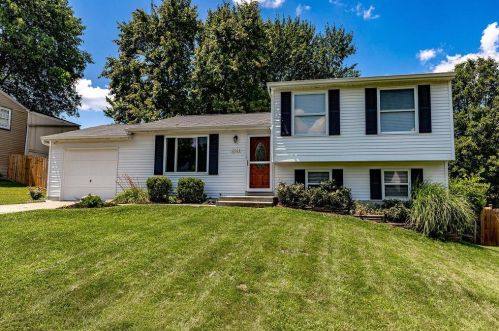 12163 Birchhill Dr, Cincinnati, OH 45251-4202